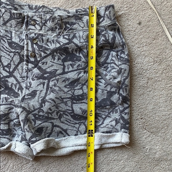 Lilka terry cloth bird print shorts - Picture 10 of 12